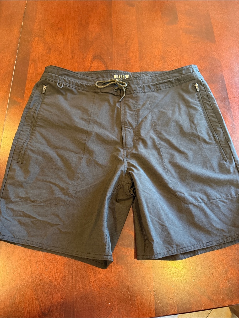 3209206 Roark commuter shorts 34 EUC